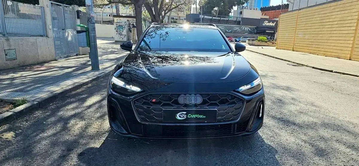 Usado Audi S5 Ambiente 366 CV (269 kW) 2025 Negro Familiar