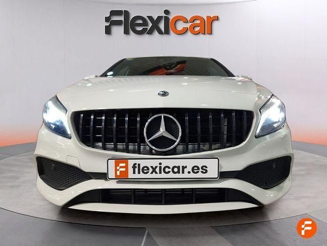 Usado Mercedes A200 136 CV (100 kW) 2018 Blanco Berlina