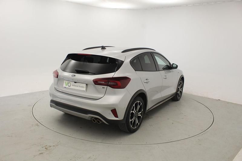 Usado Ford Focus Active 155 CV (114 kW) 2023 Plateado Berlina