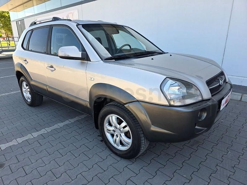 Usado Hyundai Tucson Comfort 142 CV (104 kW) 2009 Gris / plata SUV