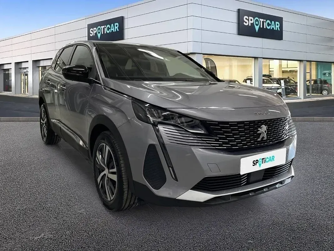 Usado Peugeot 3008 Allure 180 CV (132 kW) 2024 Gris SUV