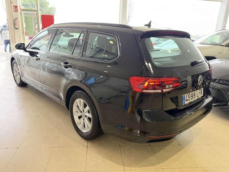 Usado VW Passat Business 150 CV (110 kW) 2020 Negro Familiar