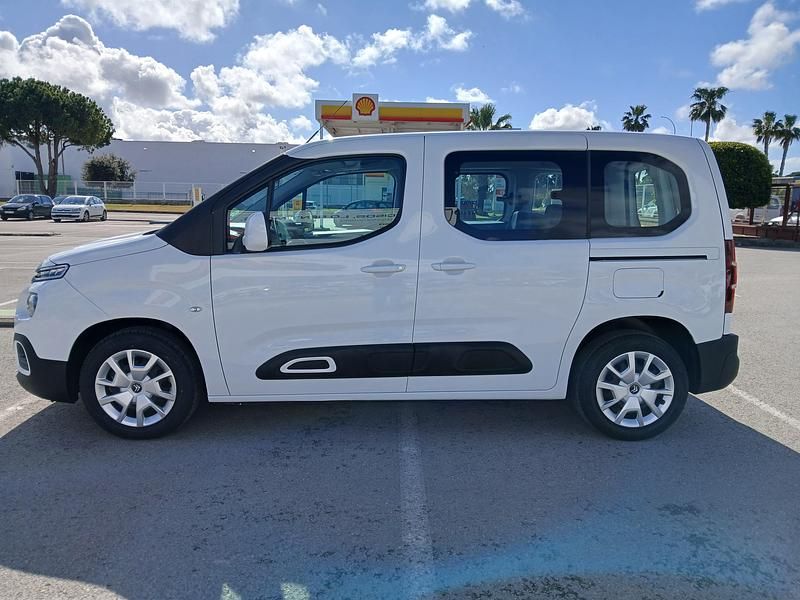 Usado Citroën Berlingo Feel 102 CV (75 kW) 2019 Blanco Monovolumen