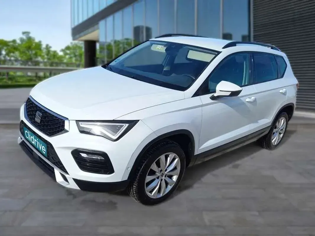 Usado Seat Ateca Style 116 CV (85 kW) 2022 Blanco SUV