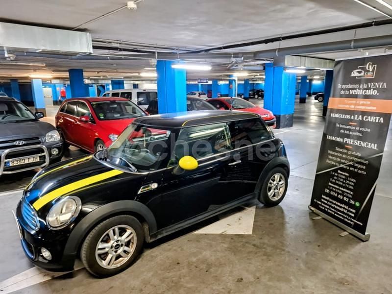 Usado Mini Cooper D 116 CV (85 kW) 2014 Negro Utilitario