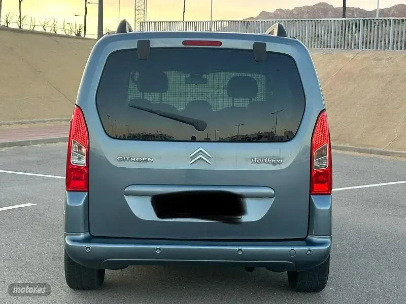 Usado Citroën Berlingo 110 CV (80 kW) 2012 Gris Monovolumen