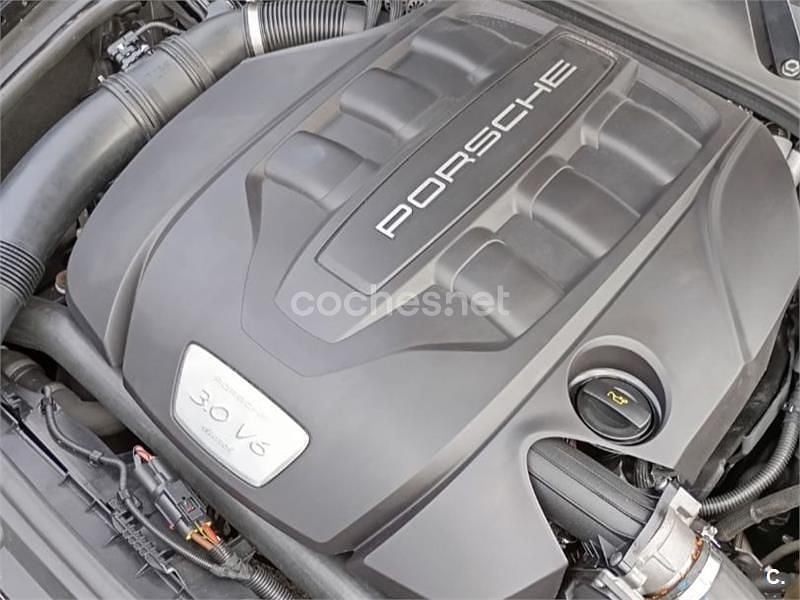 Usado Porsche Panamera 300 CV (220 kW) 2015 Negro Berlina