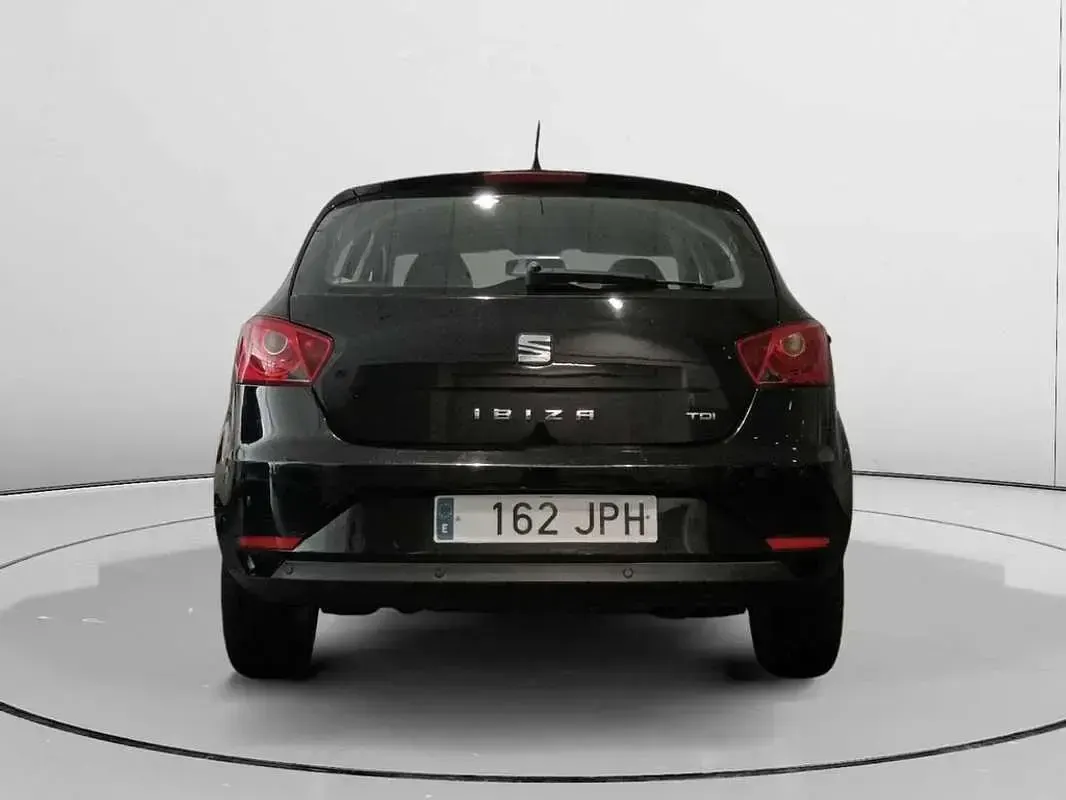 Usado Seat Ibiza Style 105 CV (77 kW) 2016 Negro Utilitario