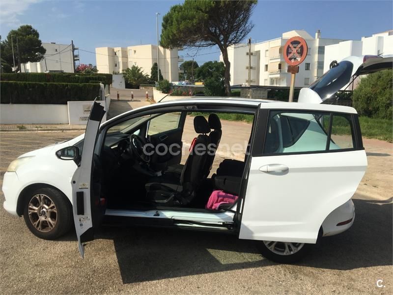 Usado Ford B-MAX Colourline 105 CV (77 kW) 2015 Blanco Monovolumen