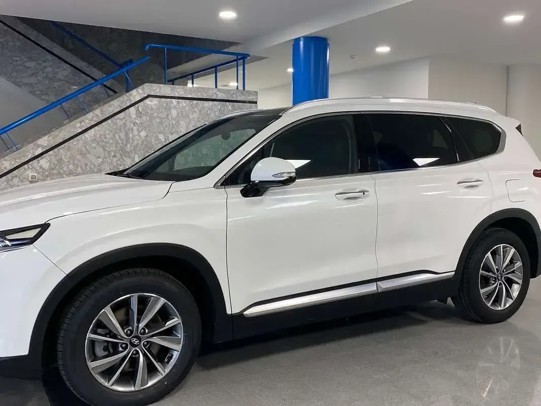 Usado Hyundai Santa Fe Style 201 CV (147 kW) 2021 Blanco SUV