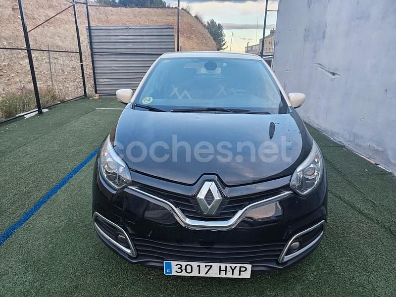 Używany Renault Captur Zen 90 KM (66 kW) 2013 Czarny SUV