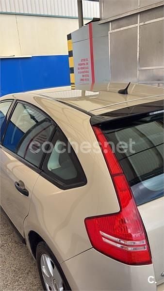 Usado Citroën C4 92 CV (67 kW) 2008 Beige Berlina