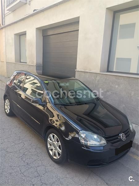 Negro Usado 2004 VW Golf IV Trendline Berlina | 3900 € (Precio justo) - Imagen 1/4