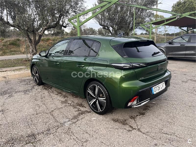 Usado Peugeot 308 GT 225 CV (165 kW) 2021 Verde Berlina