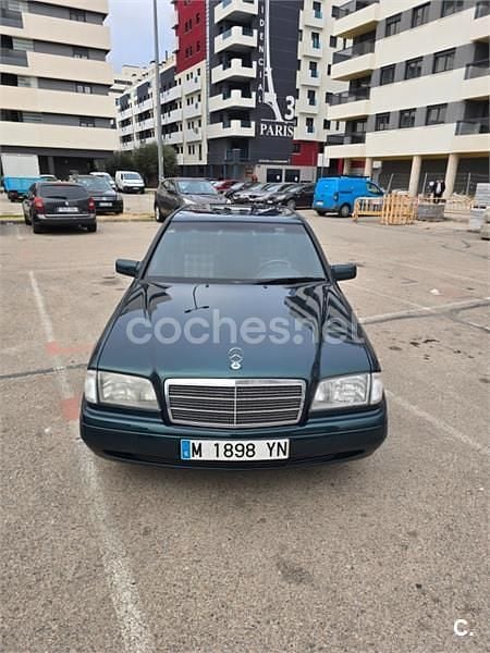 Verde Usado 1996 Mercedes C230 Berlina | 7500 € - Imagen 1/4