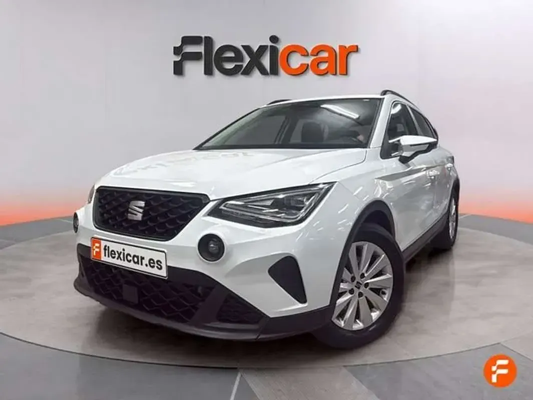 Usado Seat Arona Style 116 CV (85 kW) 2024 Blanco SUV