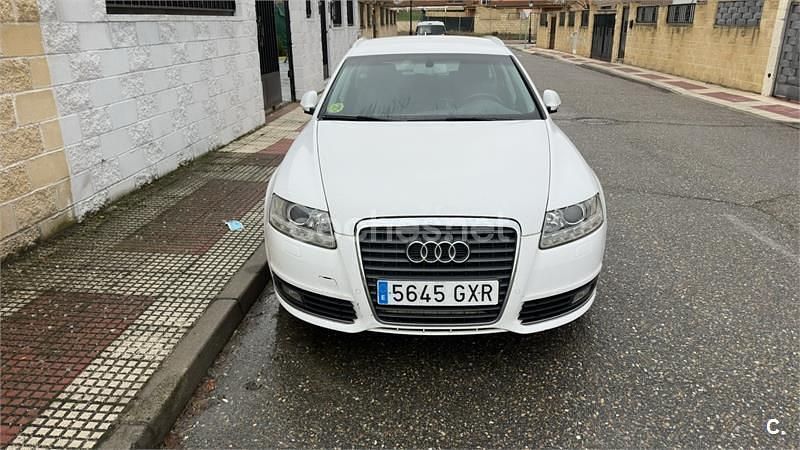 Usado Audi A6 170 CV (125 kW) 2010 Blanco Familiar