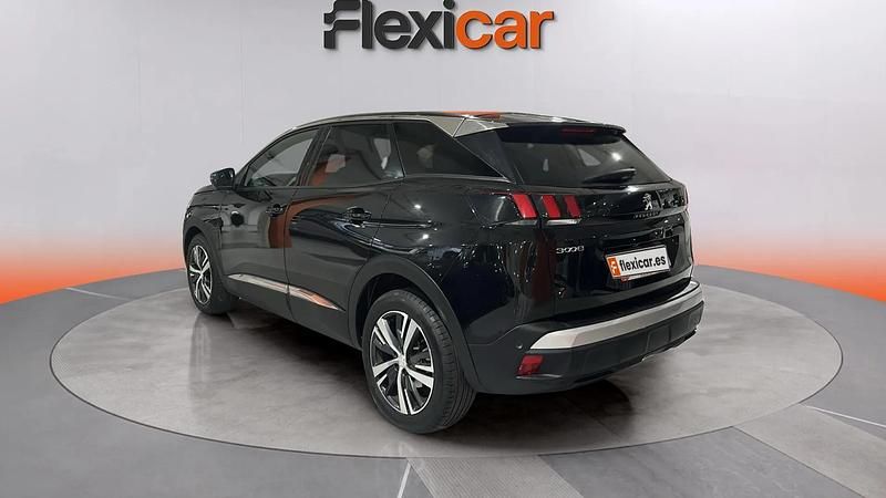 Usado Peugeot 3008 Allure 131 CV (96 kW) 2023 Negro SUV