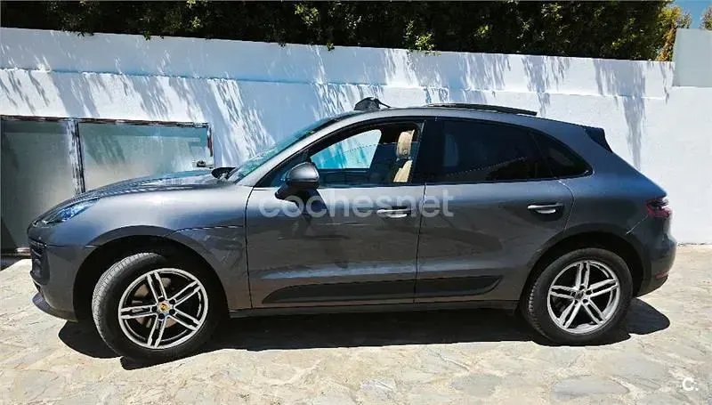Usado Porsche Macan 245 CV (180 kW) 2018 Gris / plata SUV