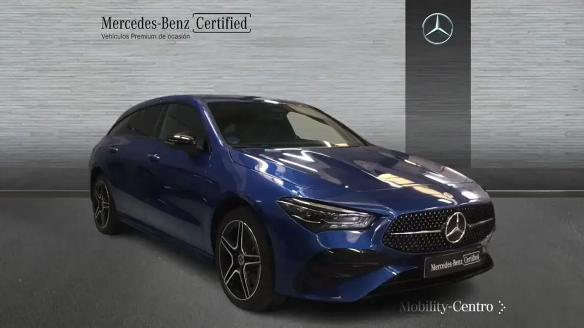 Usado Mercedes CLA250e AMG line 163 CV (119 kW) 2024 Azul denim metalizado Coupe