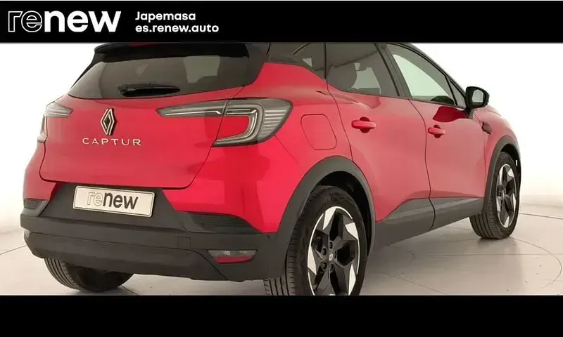 Usado Renault Captur Techno 100 CV (73 kW) 2025 Rojo SUV