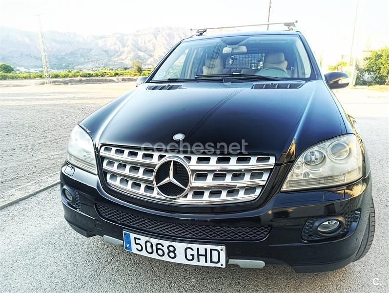 Negro Usado 2008 Mercedes ML320 SUV | 9900 € (Precio justo) - Imagen 1/4