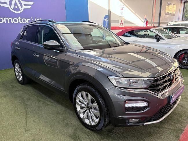 Gris Usado 2021 VW T-Roc Advance SUV | 21.450 € (Precio justo) - Imagen 1/4