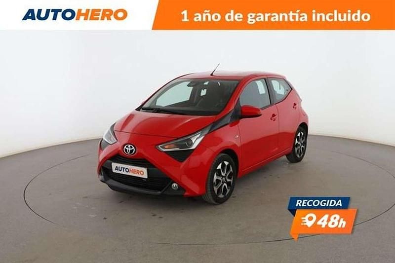 Rojo Usado 2020 Toyota Aygo X-play Utilitario | 9713 € (Buen precio) - Imagen 1/3
