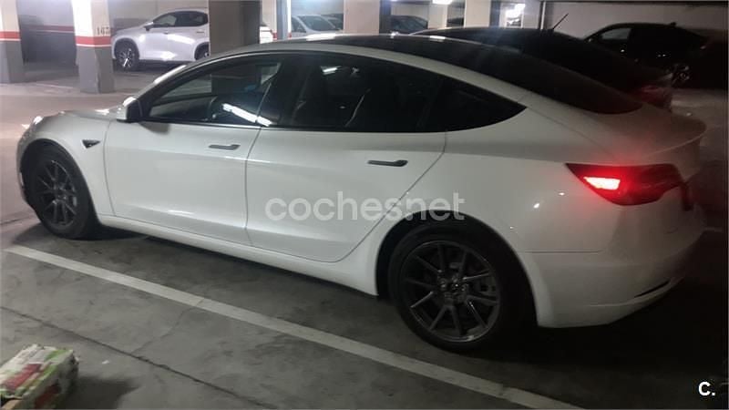 Eléctrico Usado 2023 Tesla Model 3 Berlina | 28.000 € (Super precio) - Imagen 1/1