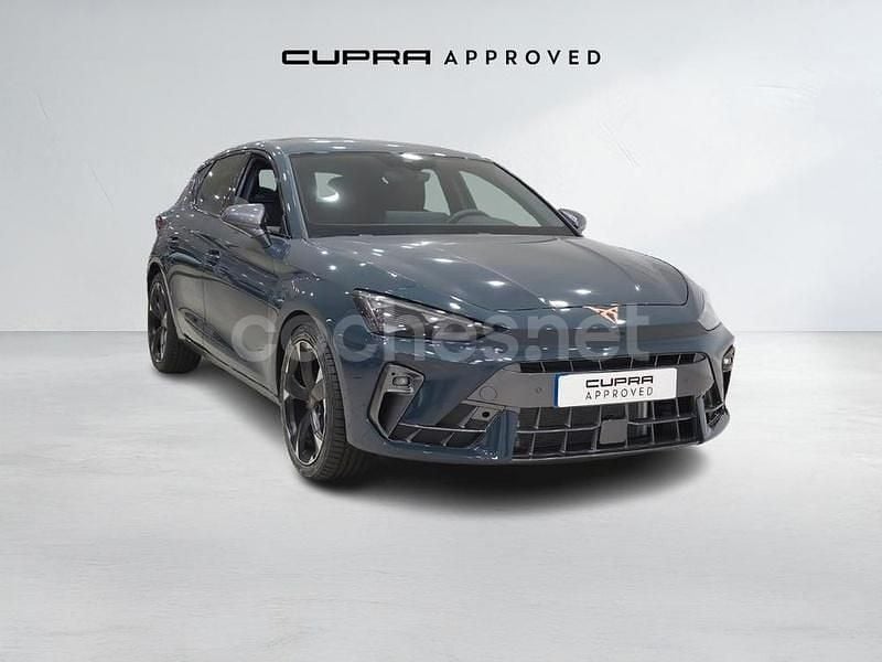 Gris / plata Nuevo 2025 Cupra Leon Berlina | 29.500 € (Super precio) - Imagen 1/4