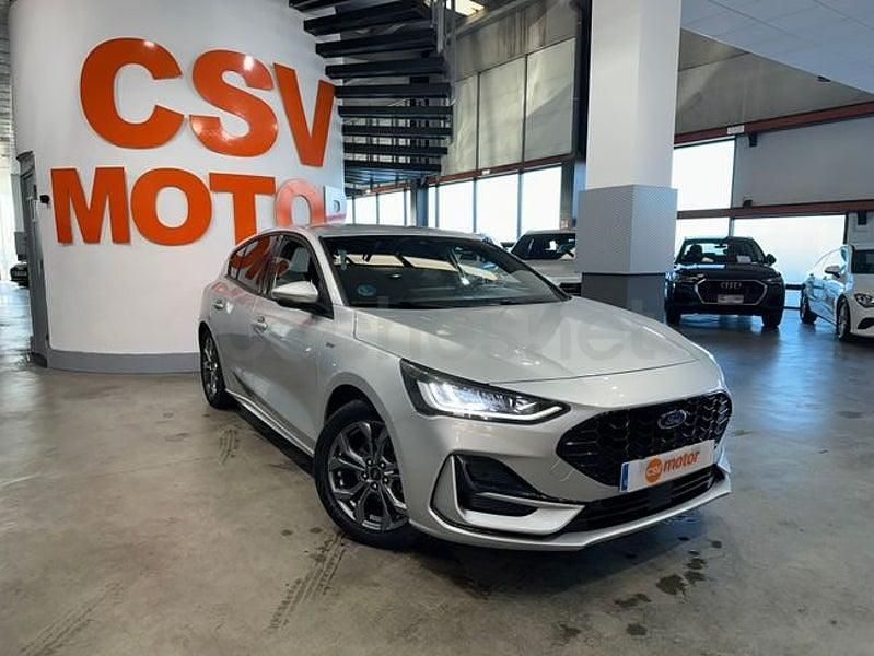 Usado Ford Focus ST-Line 155 CV (114 kW) 2023 Gris / plata Berlina