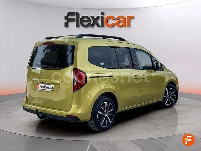 Usado Mercedes T180 116 CV (85 kW) 2024 Amarillo Monovolumen