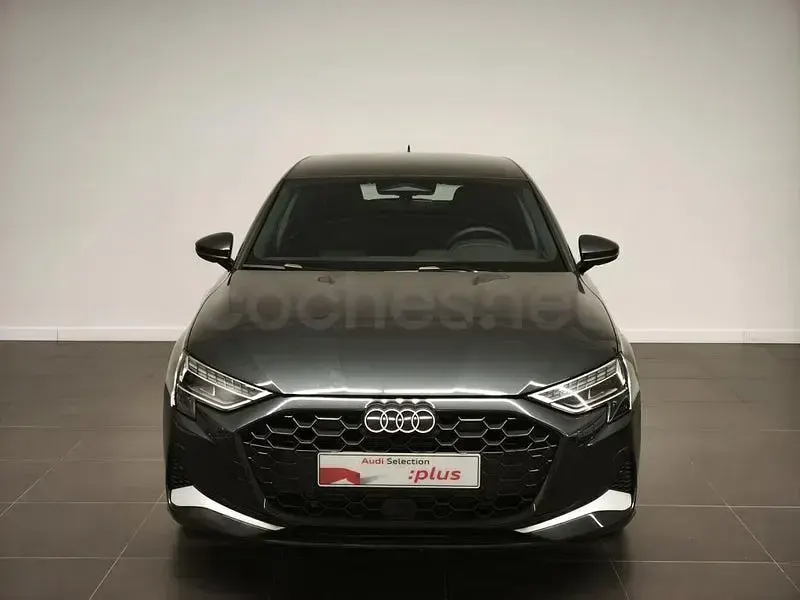 Nuevo Audi A3 Advanced 204 CV (150 kW) 2026 Gris / plata Berlina