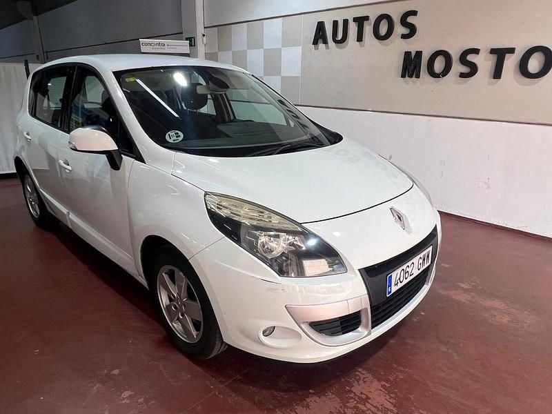 Blanco Usado 2010 Renault Grand Scénic III Expression Monovolumen | 4250 € (Un poco caro) - Imagen 1/4