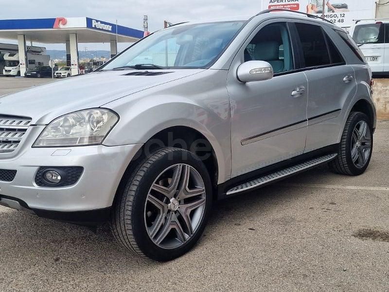 Usado Mercedes ML350 272 CV (200 kW) 2007 Gris / plata SUV