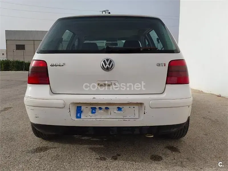 Usado VW Golf IV GTI 150 CV (110 kW) 2003 Blanco Berlina