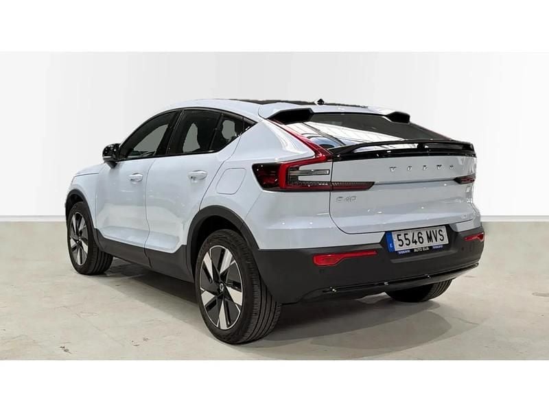 Käytetty Volvo C40 Core 175 kW (238 HP) 2024 Sininen Katumaasturi