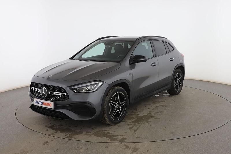 Usado Mercedes GLA250 AMG line 218 CV (160 kW) 2020 Gris SUV