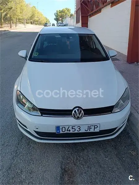 Usado VW Golf VII Edition 105 CV (77 kW) 2015 Blanco Berlina