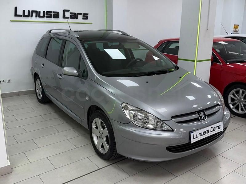 Usado Peugeot 307 110 CV (80 kW) 2005 Gris / plata Familiar