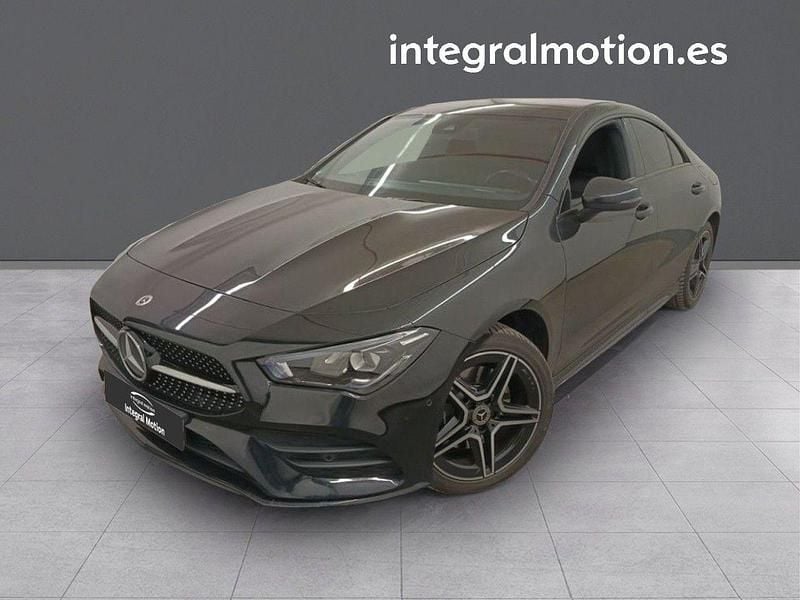 Usado Mercedes CLA250e 217 CV (159 kW) 2022 Negro Berlina