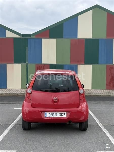 Usado Opel Agila Enjoy 86 CV (63 kW) 2009 Rojo Berlina