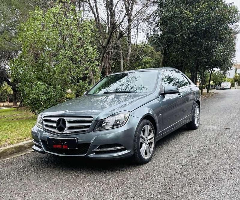 Usado Mercedes C220 Avantgarde 170 CV (125 kW) 2012 Plateado Berlina