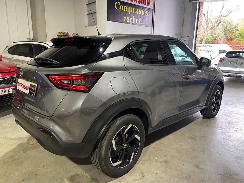 Usado Nissan Juke 114 CV (83 kW) 2023 Gris / plata SUV