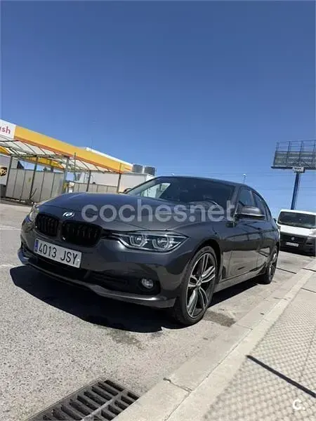 Usado BMW 320 Efficient Dynamics 184 CV (135 kW) 2016 Gris / plata Berlina