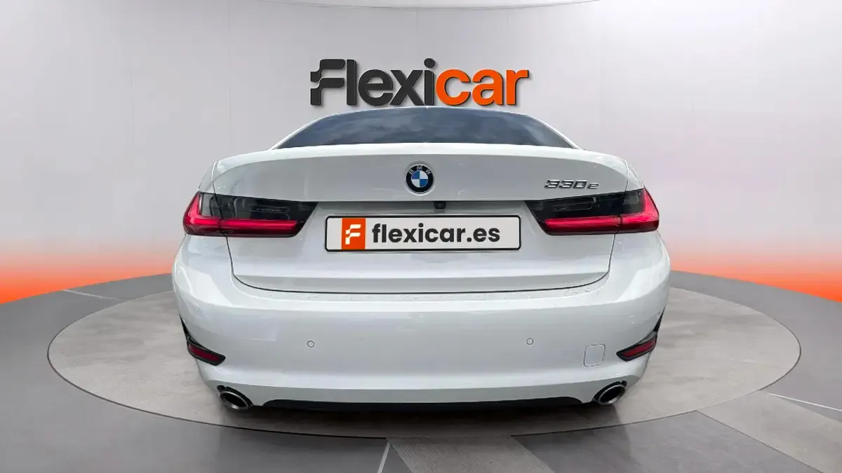 Usado BMW 330e 292 CV (214 kW) 2020 Blanco Berlina