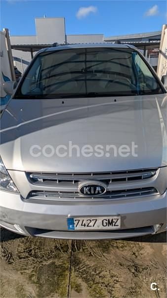 Usado Kia Carnival Active 185 CV (136 kW) 2009 Gris / plata Monovolumen
