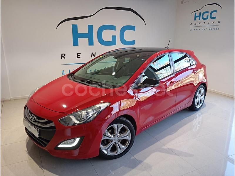 Rojo Usado 2013 Hyundai i30 Berlina | 11.400 € (Precio justo) - Imagen 1/4