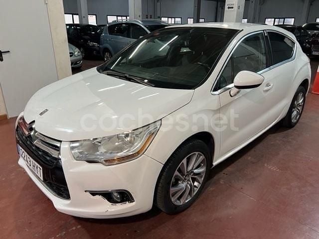 Usado DS Automobiles DS4 92 CV (67 kW) 2015 Blanco Berlina