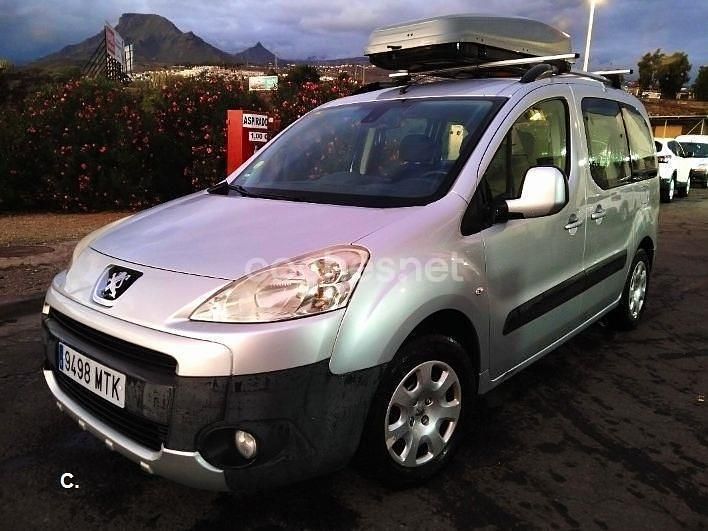 Gris / plata Usado 2012 Peugeot Partner Tepee Access Monovolumen | 9000 € - Imagen 1/4
